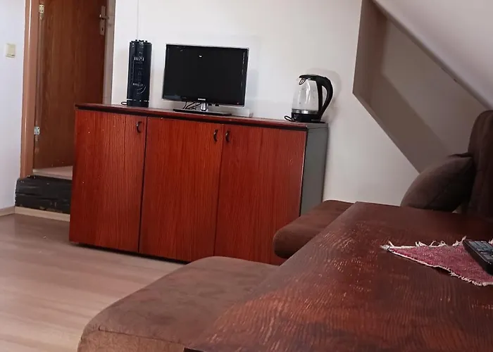 Central Apartman Δωμάτια σε οικογενειακή κατοικία
